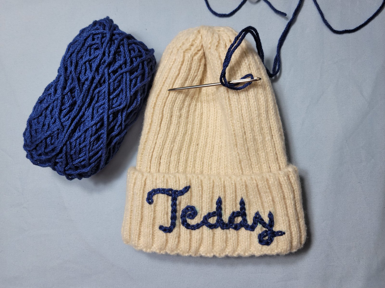 Custom Hand Embroidered Baby Hat – Soft Cotton Beanie with Name Personalization – Ideal Newborn Gift